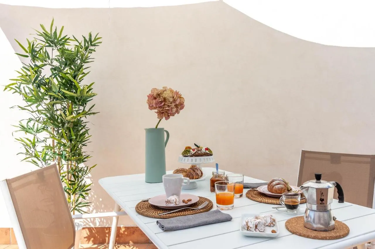 Dama Sicilian Luxury Home & Spa 加里 0*,  意大利